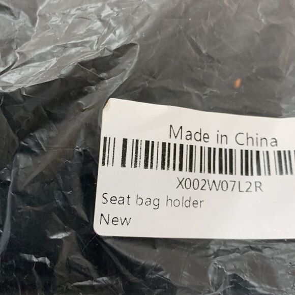 Car seat bag holder. Pocket to hold a large bag and hooks for Crossbody bags - Picture 8 of 8